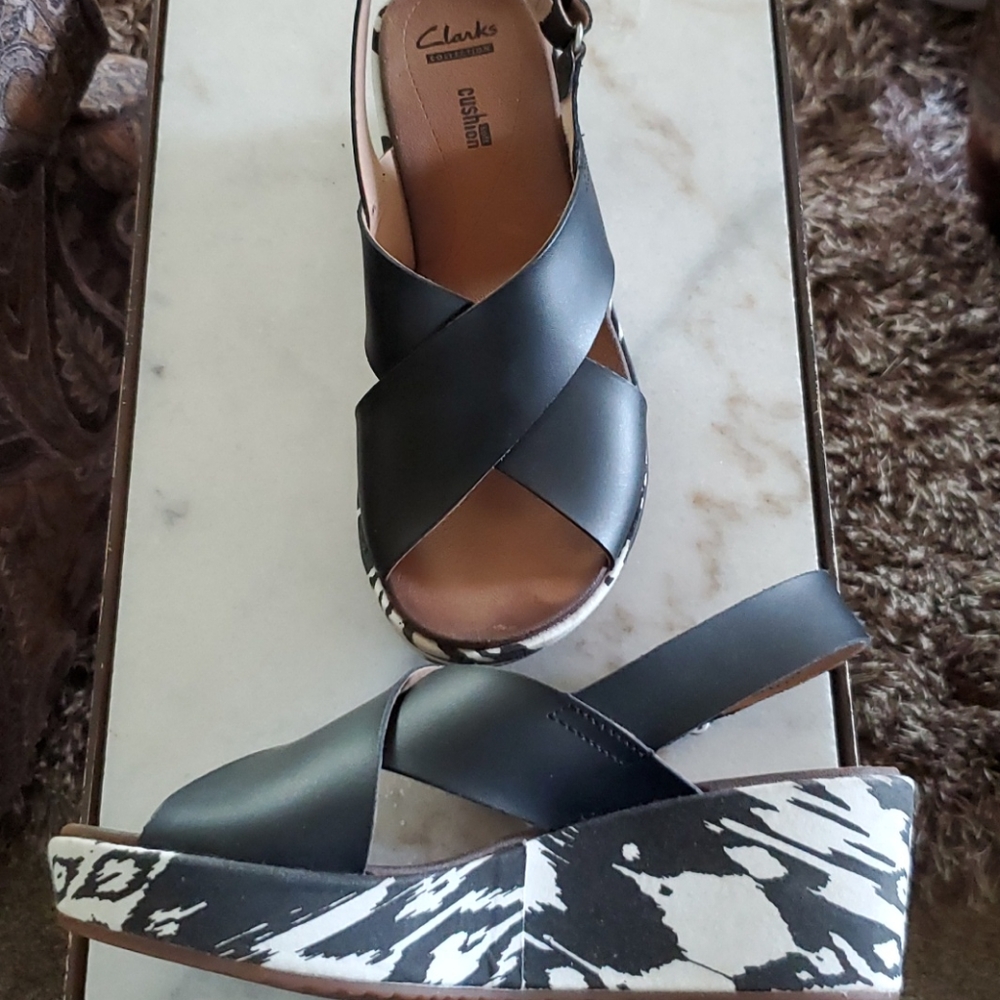 Clark's soft cushion wedge